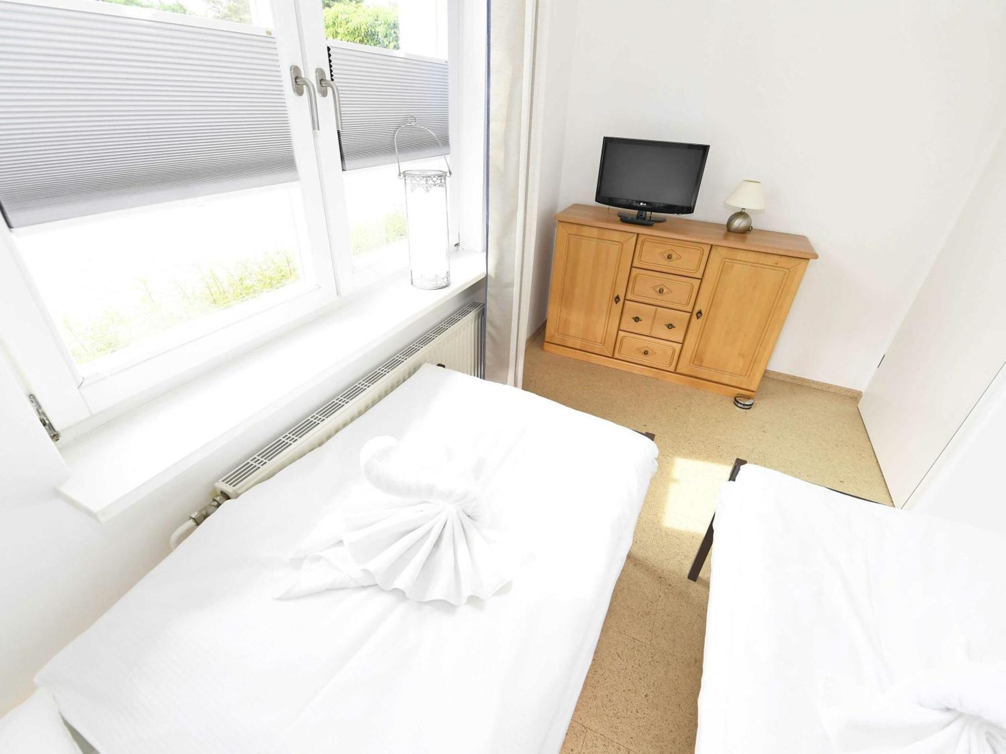 Haus "Concordia" In Binz - Wg 02 "Seedorf" Mit Terrasse, Strandnah Buitenkant foto
